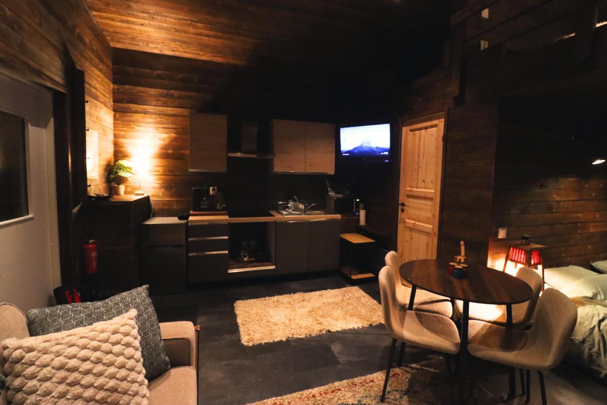 Reindeer River Lights Lodge Kiruna Exterior foto